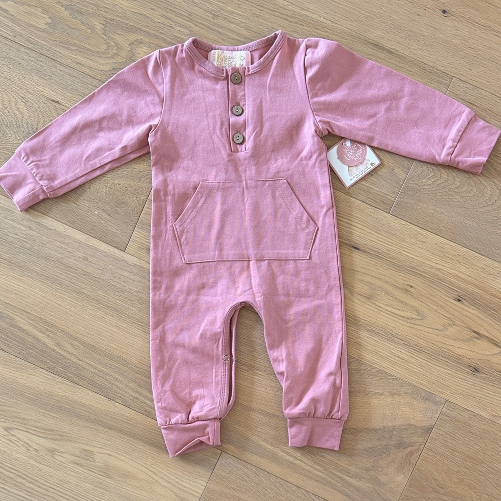 ADORABLE BRAND NEW Dusty Rose Long-Sleeve Baby Romper with snap buttons